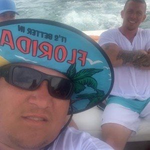 Meet your Posher, Derick